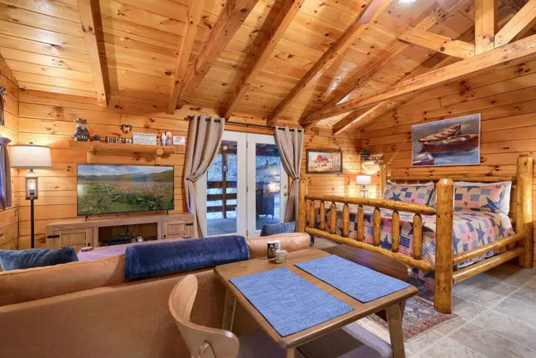 American Hollow American Hollow