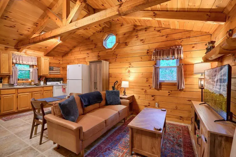 American Hollow American Hollow