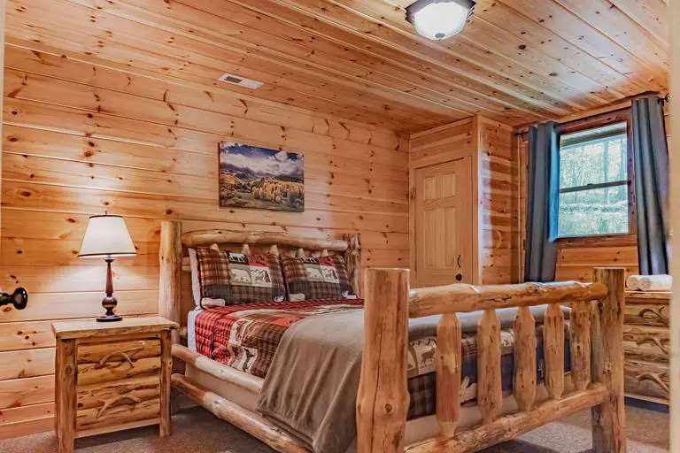 Aspen Hollow Lodge