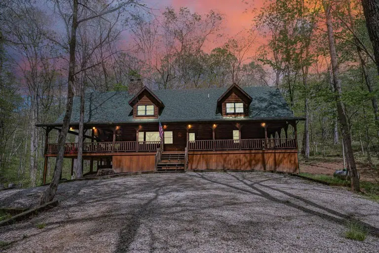Aspen Hollow Lodge