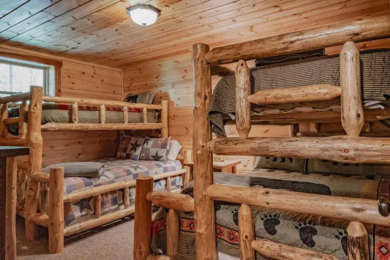 Aspen Hollow Lodge