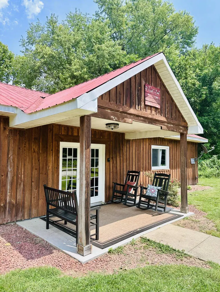 trails end lodge