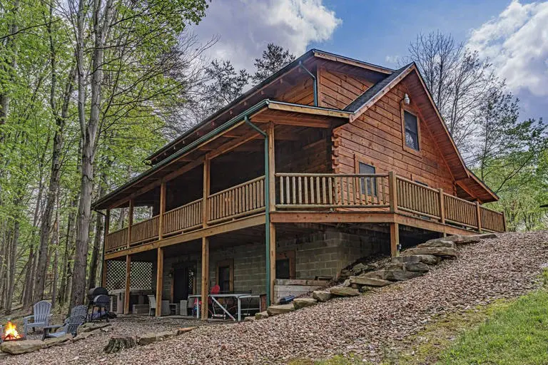 Black Bear Hideaway