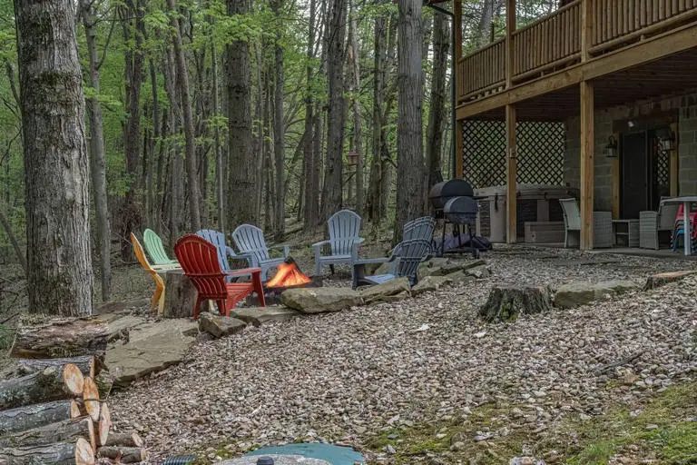 Black Bear Hideaway