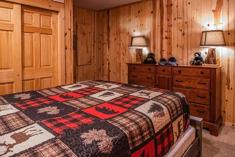 Black Bear Hideaway