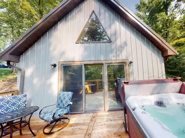 Blackberry Bramble Cabin