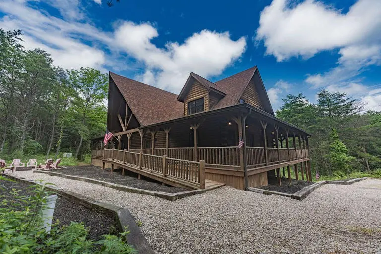 Blue Ridge Lodge