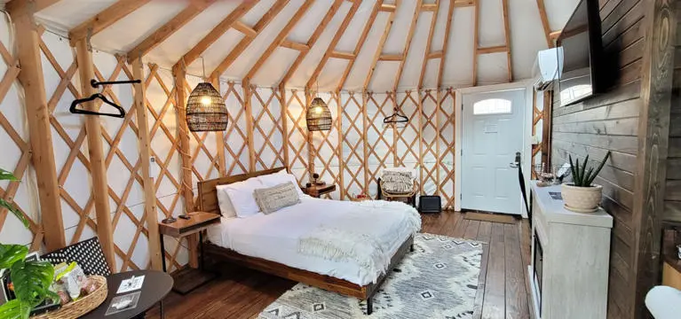 Cardinal Yurt