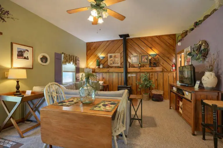 Carps Cabin Carps Cabin