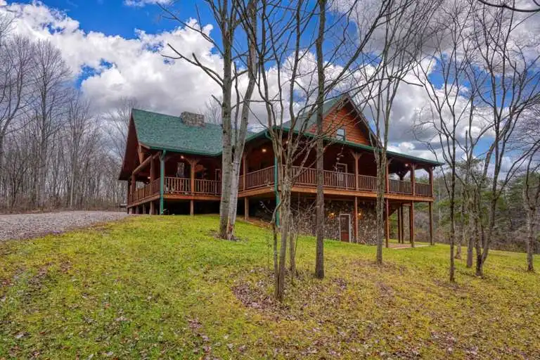 dogwood manor lodge hocking hills