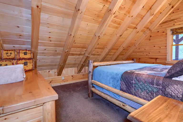 Hidden Lake Lodge 07800