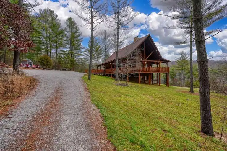 hidden lake lodge hocking hills