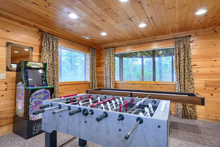 Hidden Lake Lodge E2038