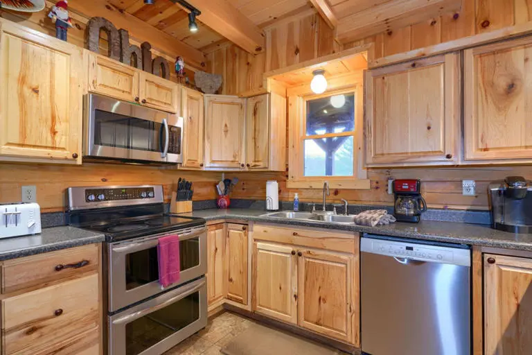 Hidden Lake Lodge E40B4