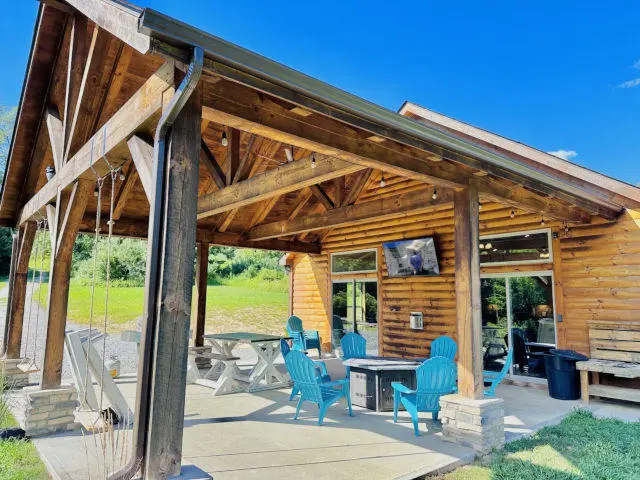 Hocking Hills Lodging Company Revive Lodge
