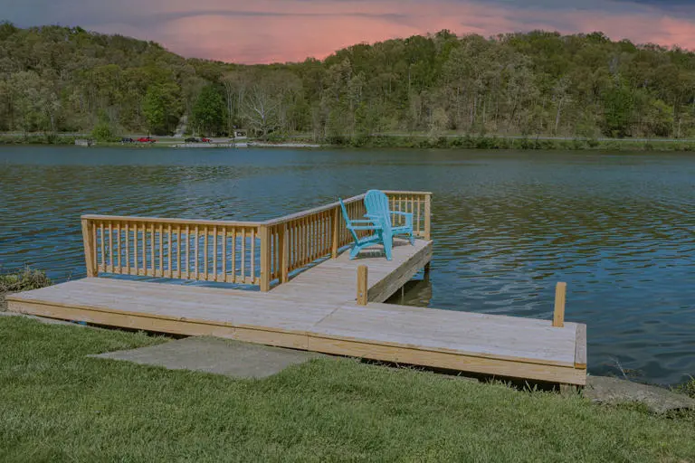 Lake Front Oasis