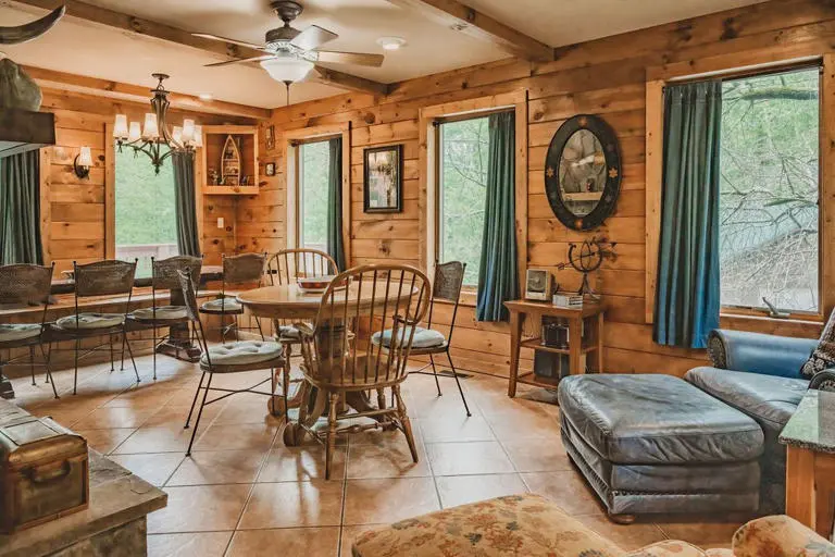 the heartland lodge
