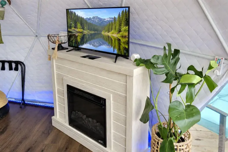 The Penguin Igloo The Penguin Igloo